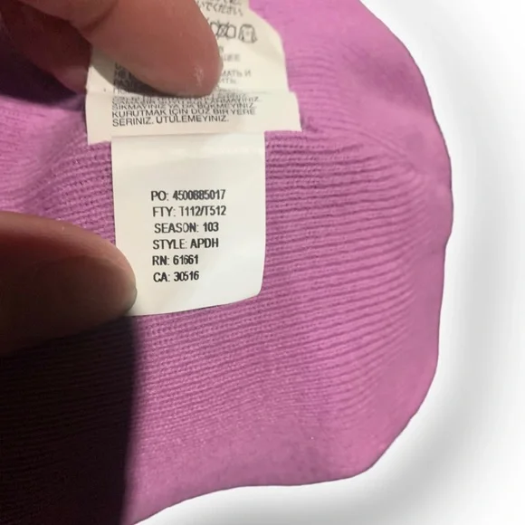 The North Face Reversible Pink / Purple Beanie - Picture 6 of 7